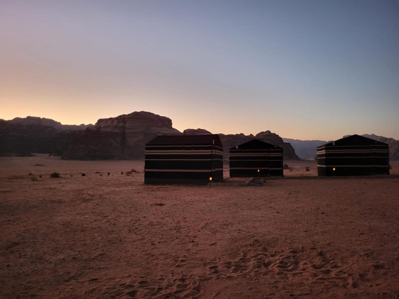 فندق Wadi Rum Desert Heart Camp المظهر الخارجي الصورة